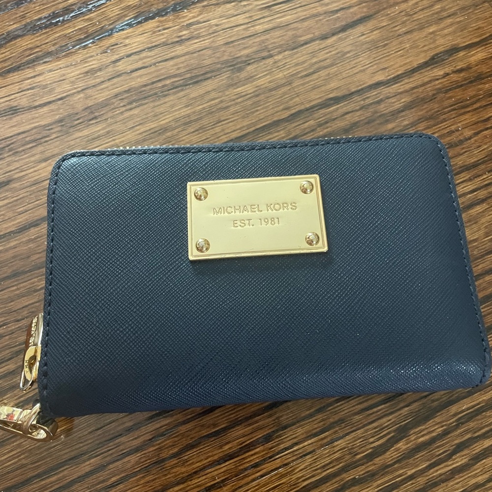 Micheal Kors Wallet Wristlet